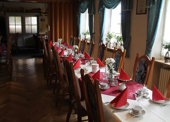 Zur Alten Eiche Hotel