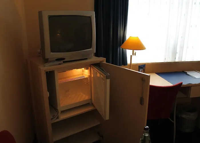 Hotel Zur Alten Eiche 3*